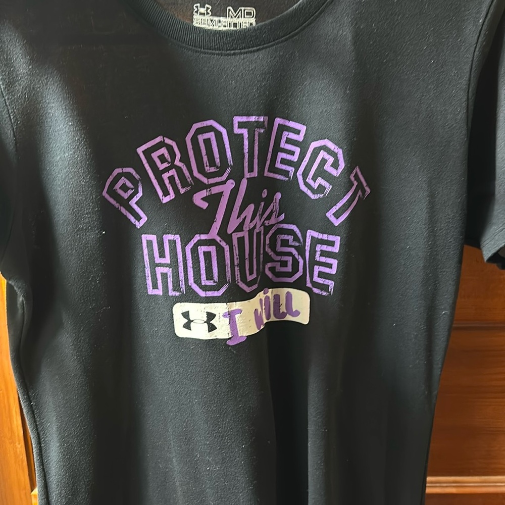 Under Armour T shirt